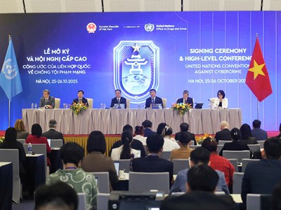  Một trong những lễ mở ký lớn nhất trong 10 năm qua