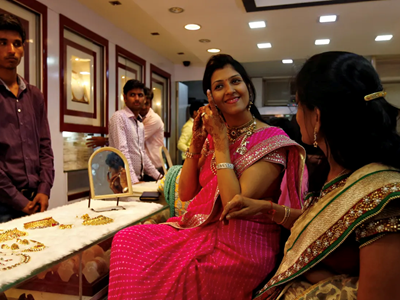 Richkids Ấn Độ thừa kế ngai vàng tìm lối đi riêng phát triển khởi nghiệp