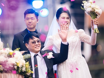 Bài 2 - Hạnh phúc là cùng nhau đi qua thử thách