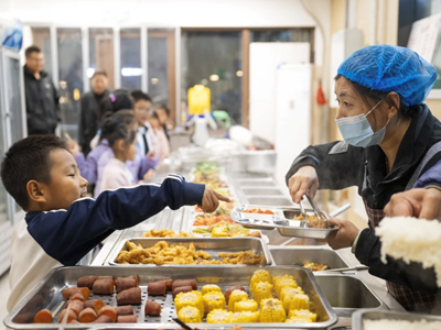 Trung Quốc chi trả toàn bộ chi phí sinh con ứng phó khủng hoảng tỉ lệ sinh