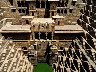 Giếng bậc thang cổ xưa hồi sinh tại Ấn Độ