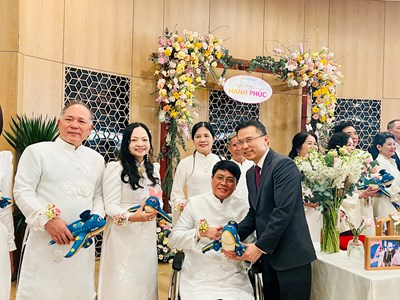 Niềm vui vẹn tròn khi yêu thương cất cánh 