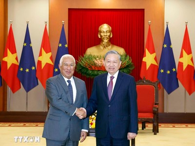 Thời khắc lịch sử trong quan hệ song phương 
