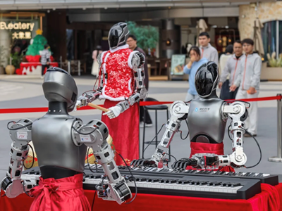 Trung Quốc phát triển robot với “đôi tay” khéo léo như con người