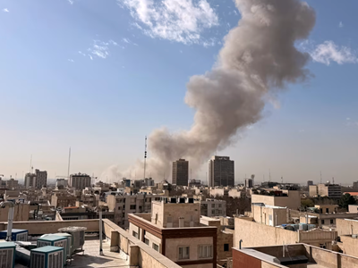 Bộ Ngoại giao khuyến cáo công dân không đến Iran và Israel vào thời điểm hiện tại