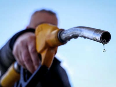 IEA kích hoạt đợt xả kho dự trữ dầu thô quy mô lớn