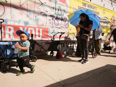 Nắng nóng bất thường giữa mùa đông ở Nam California (Mỹ)