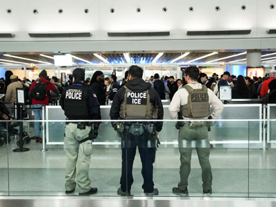 Mỹ điều đặc vụ ICE đến “giải vây” sân bay 