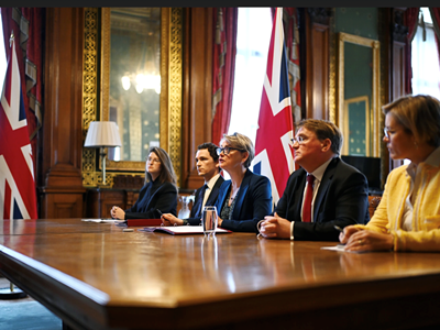 Hơn 40 quốc gia họp khẩn thúc đẩy nỗ lực mở lại eo biển Hormuz