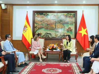 Tăng cường hợp tác VHTTDL, hướng tới kỷ niệm 50 năm thiết lập quan hệ ngoại giao