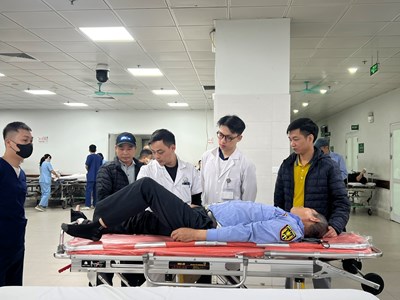 Hơn 1.000 ca cấp cứu tại Bệnh viện Việt Đức, một nửa do tai nạn giao thông