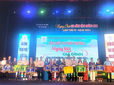Bế mạc Ngày hội Gia đình, khai mạc Ngày hội sách