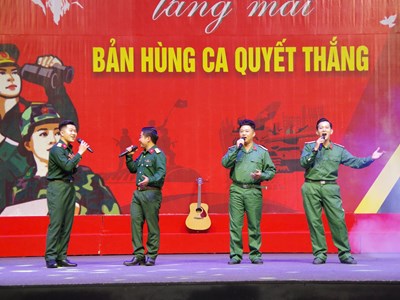 Giao lưu tọa đàm “Vang mãi bản hùng ca Quyết thắng”
