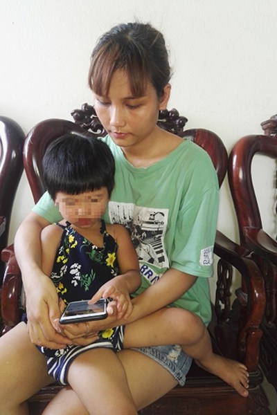 Người mẹ đơn thân hơn 1 năm đi tìm công lý cho con: Mong mỏi và tuyệt vọng - Anh 2