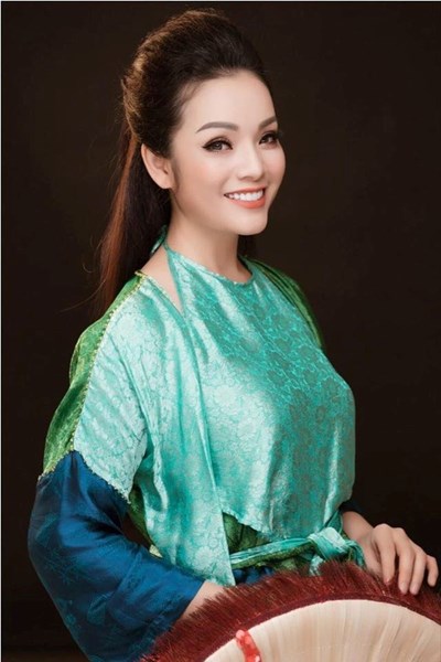 Nhac si Trinh Xuan Hao cung 8 nghe si noi tieng lam MV “ Dong mau Viet Nam” chong dich Covid-19 - Anh 5