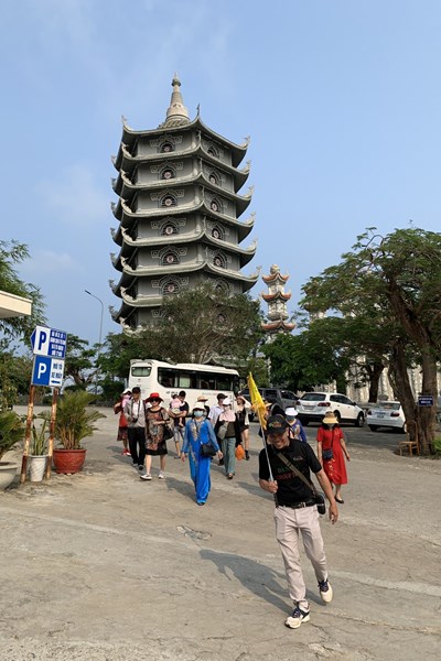 Đà Nẵng: Giải pháp hỗ trợ lao động ngành Du lịch bằng cách vay vốn không thế chấp - Anh 1