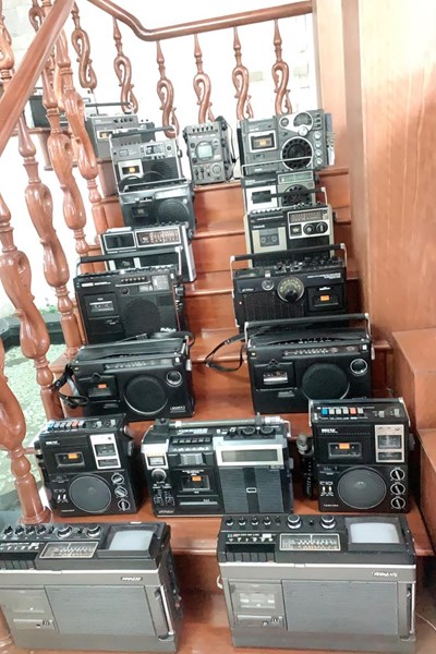 Bộ sưu tầm 500 đài cassette của người mê… âm thanh cũ - Anh 4