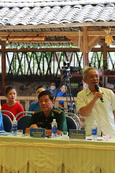 Tọa đàm Bảo tồn và phát huy giá trị văn hóa vùng biên - Anh 3