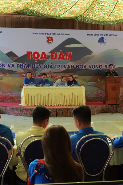 Tọa đàm Bảo tồn và phát huy giá trị văn hóa vùng biên - Anh 1