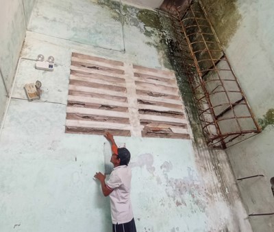 Đà Nẵng: Người dân thấp thỏm trong chung cư xuống cấp - Anh 5