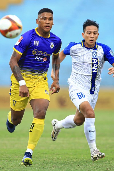 Nhiều bất ngờ tại vòng đấu phân hạng V.League 2023 - Anh 2
