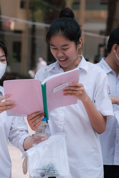 Công bố đề thi tham khảo Kỳ thi tốt nghiệp THPT năm 2024 - Anh 1