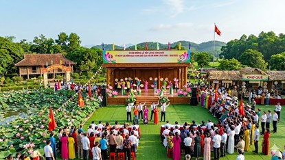Xứ Nghệ lung linh mùa Lễ hội Làng Sen 2026