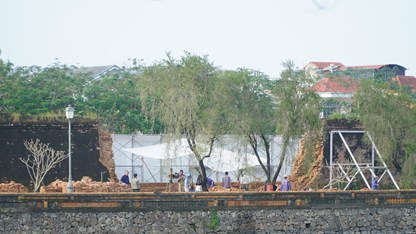 Vì sao việc khắc phục sự cố sập đoạn tường Hoàng thành Huế bị chậm?