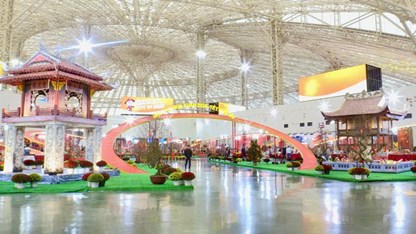 “Tết sum vầy” đánh thức hồn xuân Hà Nội