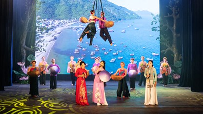 Lần đầu tiên xiếc - cải lương - ca múa nhạc hội ngộ trên cùng một sân khấu