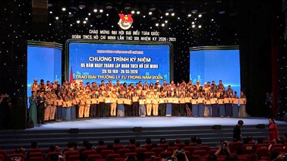 Trung ương Đoàn đón nhận Huân chương Lao động hạng Nhất và vinh danh 100 cán bộ Đoàn xuất sắc