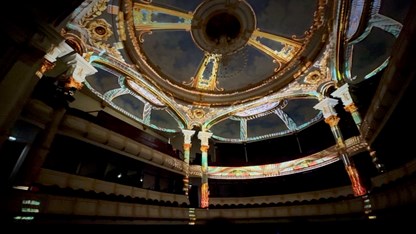 Lắng đọng cảm xúc với màn trình diễn âm nhạc và ánh sáng tại Nhà hát Lớn Hà Nội 