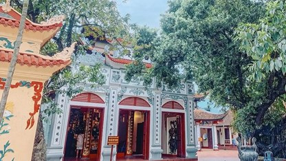 Hà Nội: Miễn phí trông giữ xe cho du khách đến Phủ Tây Hồ