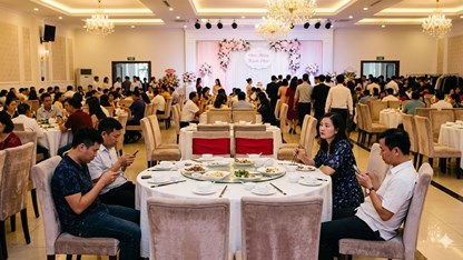 Đến đám cưới “ăn vội, về nhanh“: Chúng ta đang đánh mất điều gì?