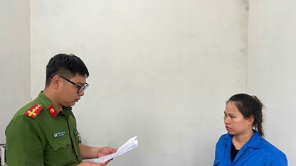  Đừng để đòn roi núp bóng dạy con