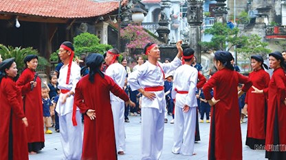 Phú Thọ phát triển sản phẩm du lịch gắn với Hát Xoan theo hướng bền vững