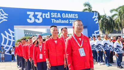 Xúc động khoảnh khắc Quốc thiều Việt Nam vang lên tại Lễ Thượng cờ SEA Games 33