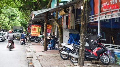 Ngang nhiên “xẻ thịt” đất thể thao để cho thuê kinh doanh thu lời