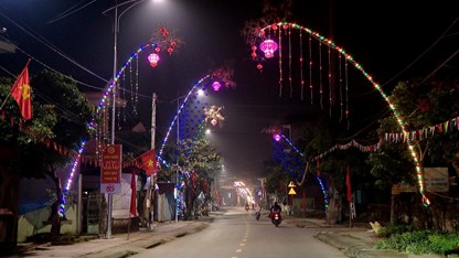 Hơn 1.150 hộ gia đình ở xã Yên Từ dựng cây Nêu đón Tết