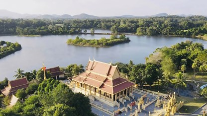 Làng Văn hóa - Du lịch các dân tộc Việt Nam trực thuộc Sở Văn hóa và Thể thao TP Hà Nội
