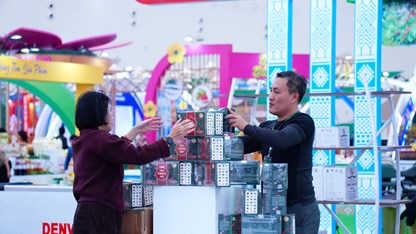 Không khí trước giờ khai mạc Hội chợ Mùa Xuân 2026