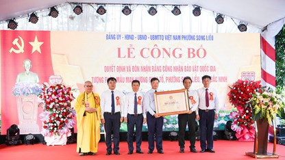 Bắc Ninh: Chùa Tổ đón nhận Bằng công nhận Bảo vật quốc gia Tượng Phật bằng gỗ Mẫu Man Nương