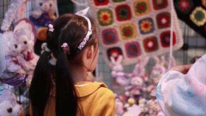 Sự khác biệt “một trời một vực” giữa trẻ có và không có tiền tiêu vặt từ nhỏ