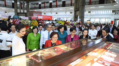 Khai mạc trưng bày 'Đồng tiền Việt Nam' với hơn 1.500 hiện vật