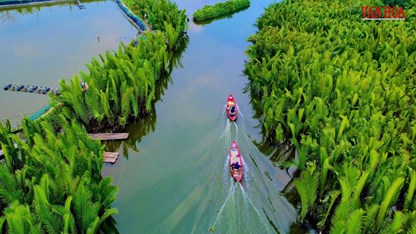 Khi làng quê trở thành điểm chạm cảm xúc