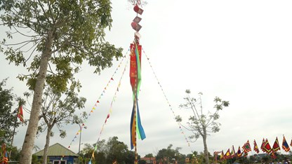 Thành nhà Hồ dựng nêu đón Tết, đánh thức hồn xuân Tây Đô