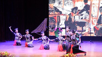 Xây dựng thương hiệu quốc gia cho công nghiệp văn hóa: Cần cơ chế cởi mở và chiến lược bài bản