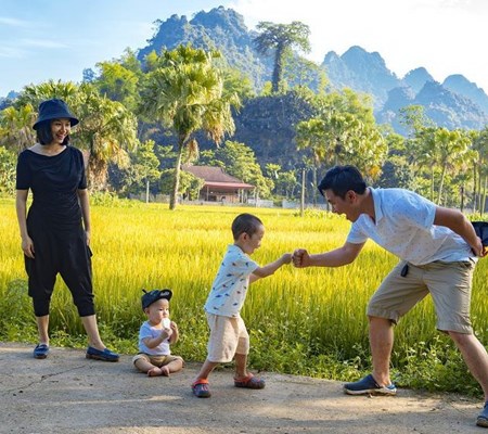 Nét đẹp văn hóa, ứng xử văn minh trong gia đình, dòng họ, khu dân cư: Phát huy giá trị truyền thống trong cuộc sống đương đại - Anh 3