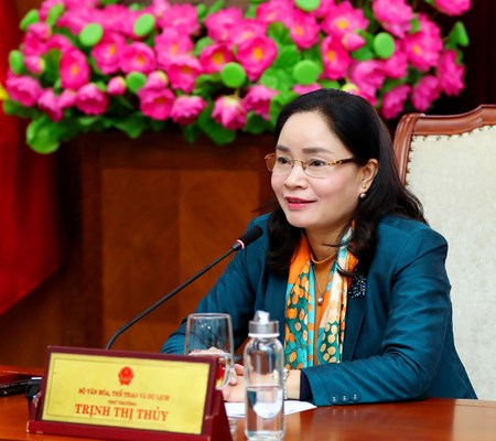Lần đầu tiên tổ chức Hội nghị toàn quốc về phát triển các ngành công nghiệp văn hóa: Đánh giá đúng thực trạng, xây dựng Chiến lược mới - Anh 2