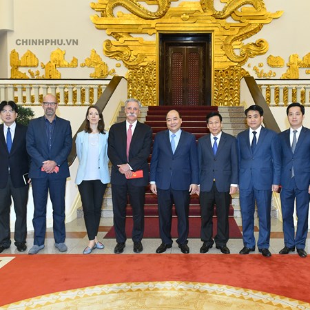 Đưa hình ảnh Việt Nam ra thế giới - Anh 2